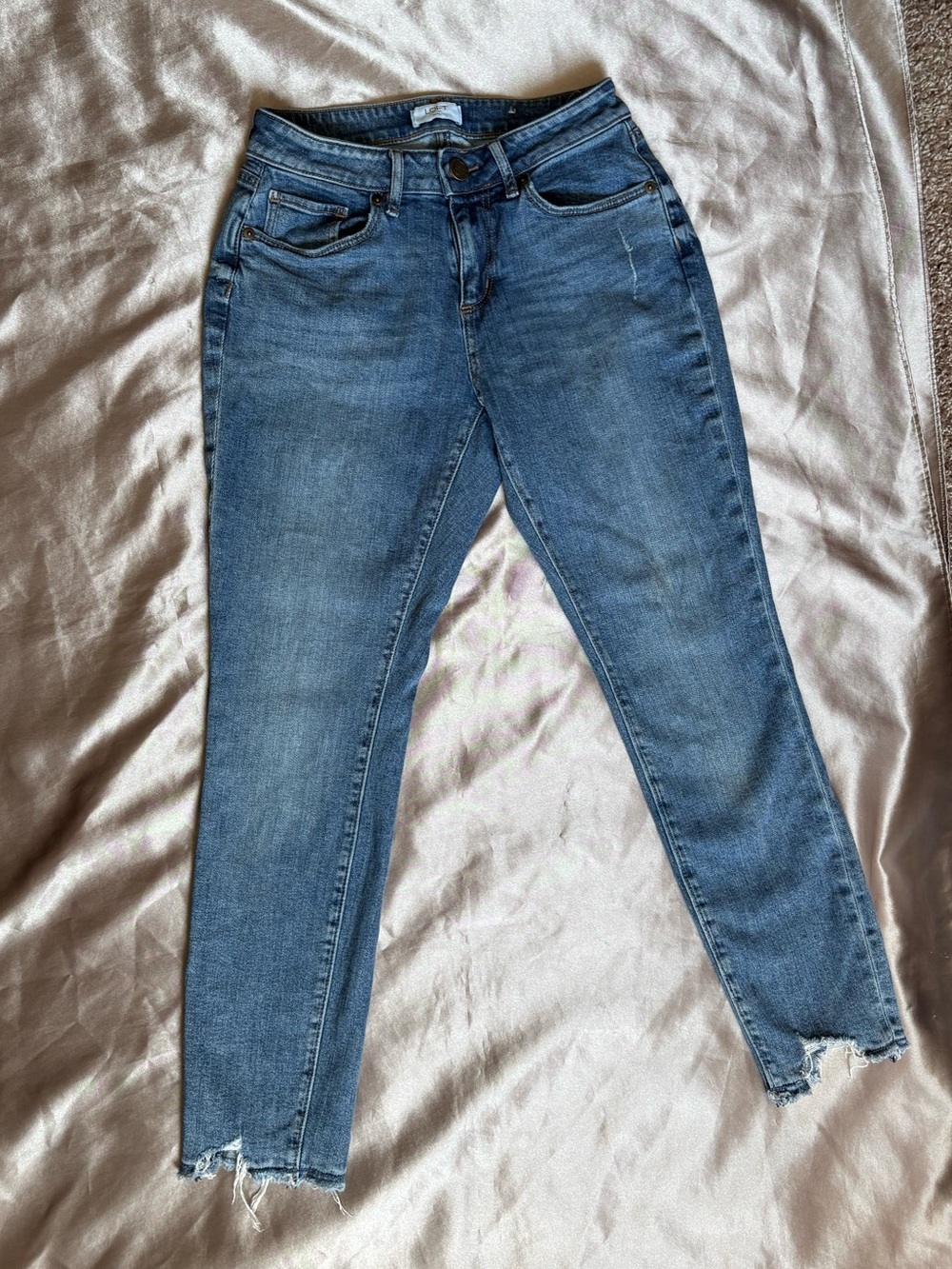 LOFT Curvy Skinny Jeans Size 2